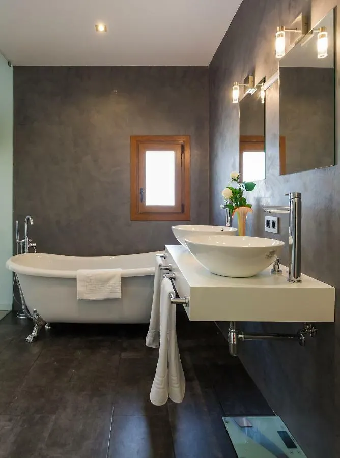 Mafloras Luxury&Beach Apartment 칼라 미요르